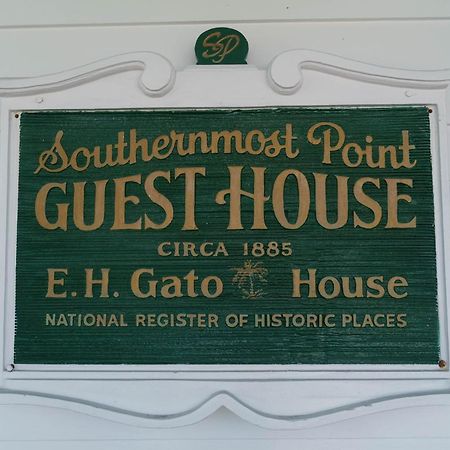Southernmost Point Guest House & Garden Bar Key West Extérieur photo